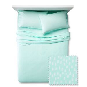 Pillowfort Mini dots microfiber full size sheets